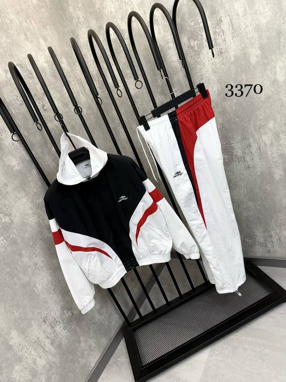 спортивный костюм nike,спортивные костюмы адидас,спортивный костюм nike артикул 4889 плащевка,спортивный костюм,костюм спортивный плащевка nike