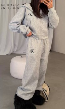 Костюм