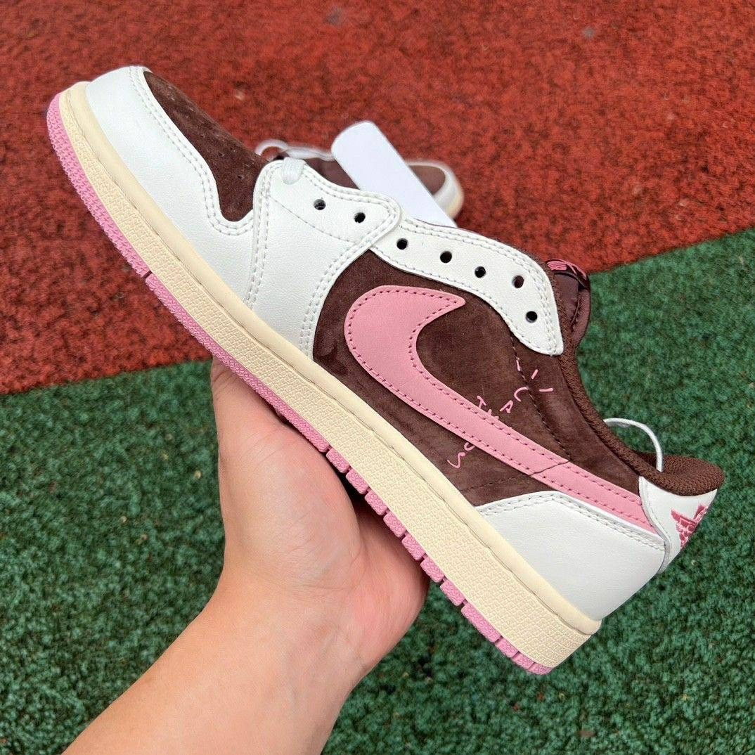 кроссовки travis scott x nike air jordan 1 low og,air jordan 1 low travis scott,кроссовки nike travis scott x air jordan 1 low,кроссовки travis scott x air jordan 1 low,кроссовки nike travis scott x a