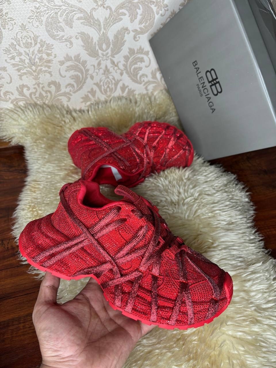 ,красные кроссовки,женские кроссовки,balenciaga кроссовки женские,кроссовки balenciaga