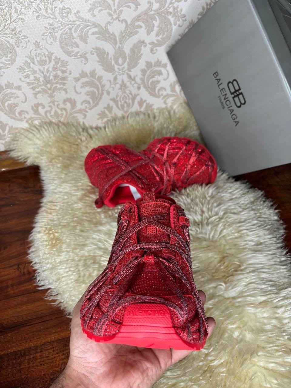 ,красные кроссовки,женские кроссовки,balenciaga кроссовки женские,кроссовки balenciaga