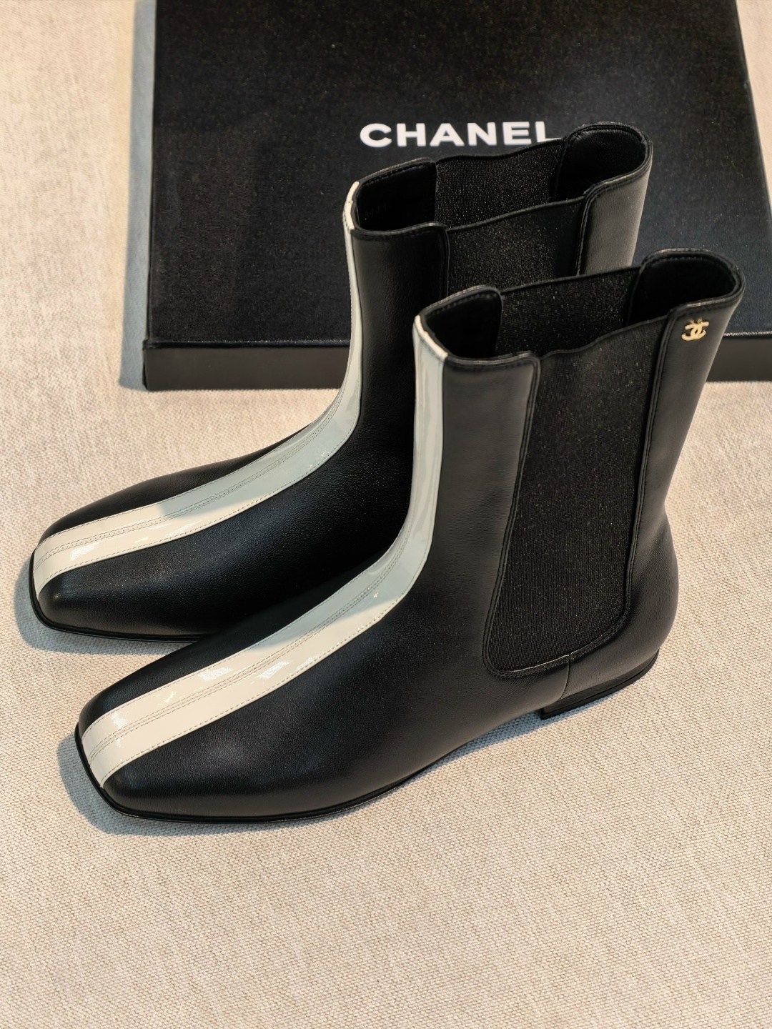 ,ботильоны chanel,женские ботильоны,сапоги модные,женская