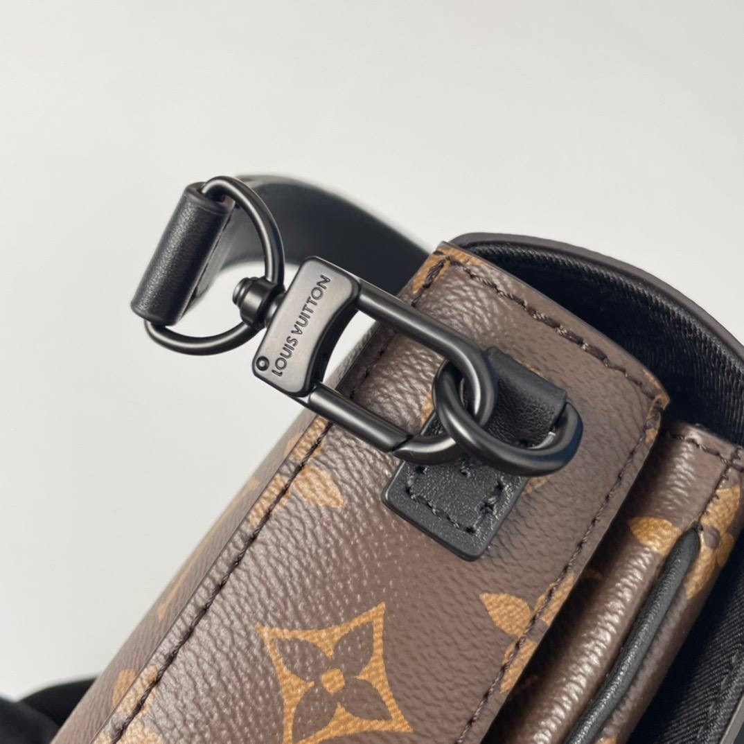 louis vuitton сумка,мужская сумка louis vuittоn s-lock monоgrаm,сумка louis vuitton мужская,мужская сумка через плечо louis vuitton s-lock monogram,louis vuitton monogram