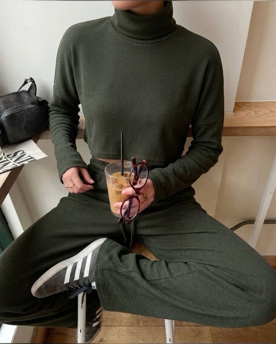 тренч плащ,модный плащ,стильный наряд,пальто женские