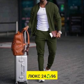 Костюм