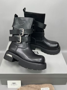 Ботинки