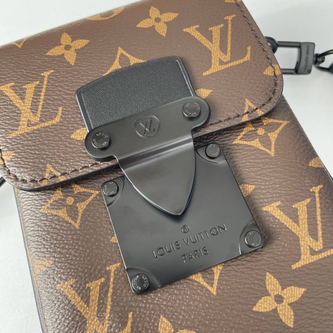 louis vuitton сумка,мужская сумка louis vuittоn s-lock monоgrаm,сумка louis vuitton мужская,мужская сумка через плечо louis vuitton s-lock monogram,louis vuitton monogram
