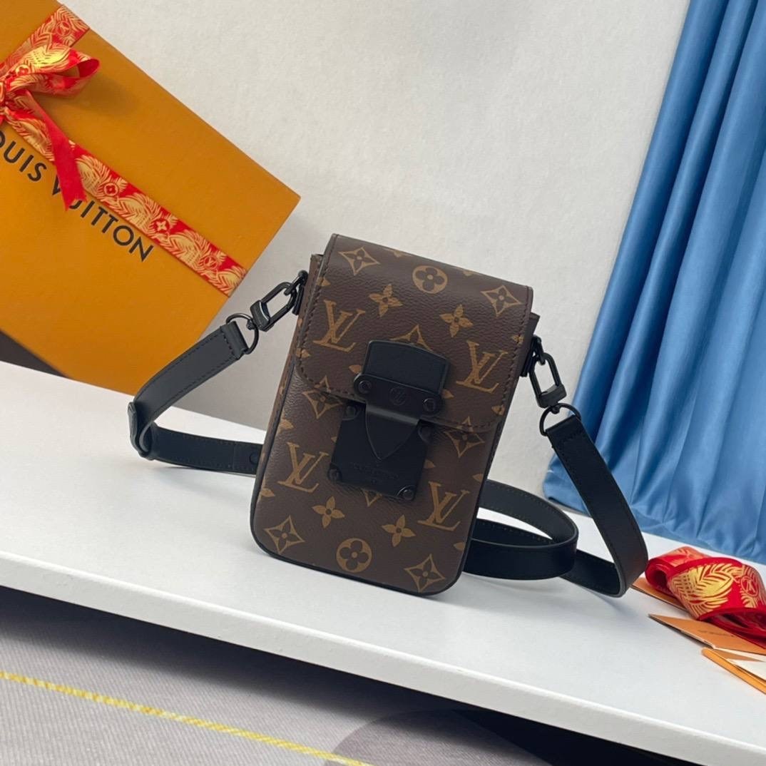 louis vuitton сумка,мужская сумка louis vuittоn s-lock monоgrаm,сумка louis vuitton мужская,мужская сумка через плечо louis vuitton s-lock monogram,louis vuitton monogram