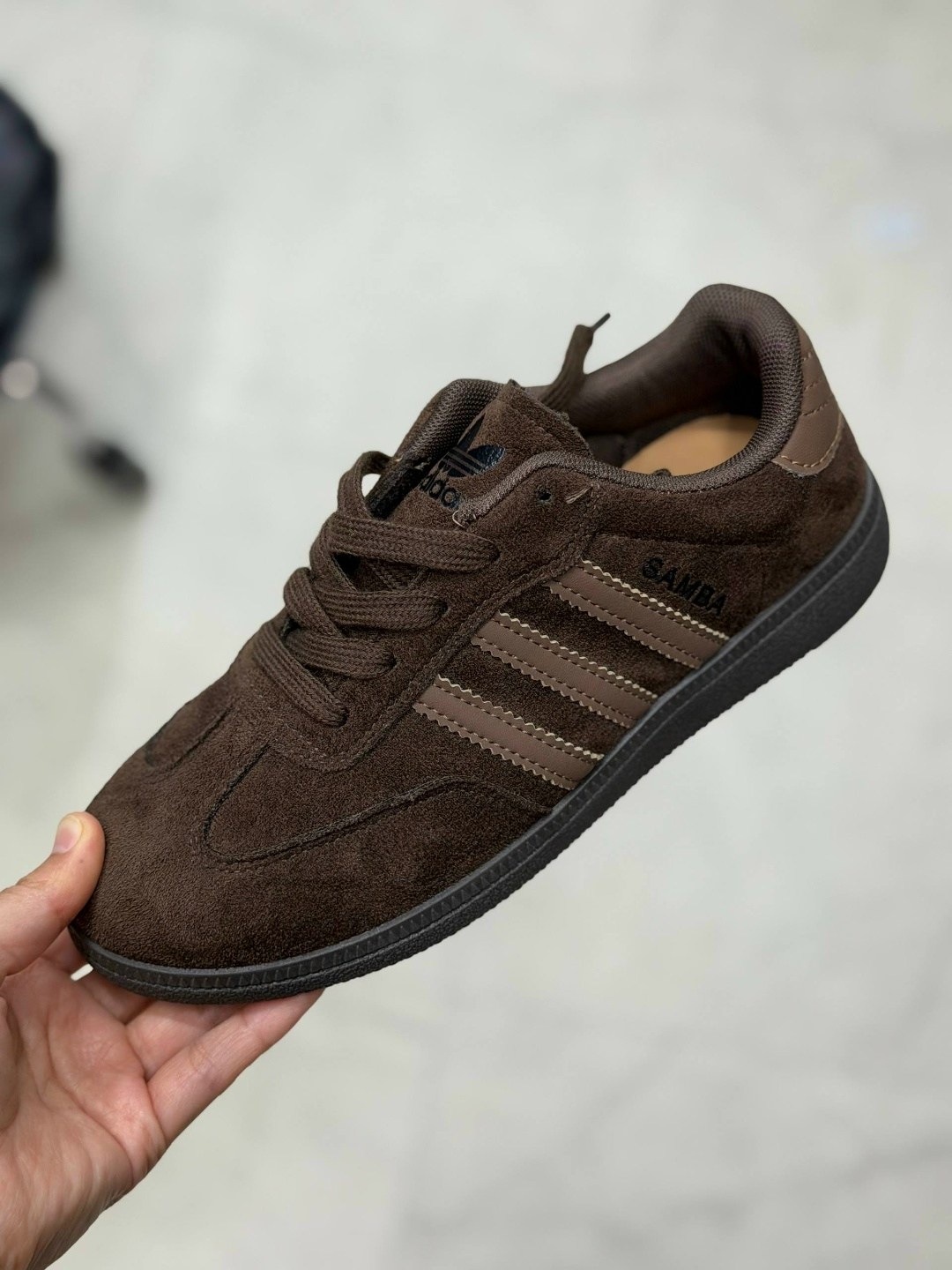 ,gazelle adidas,adidas gazelle khaki green,adidas originals handball spezial,adidas handball spezial