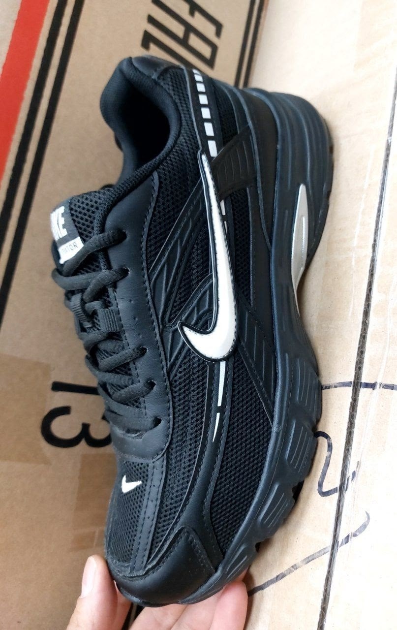 мужские беговые кроссовки initiator от finish line nike мультиколор,кроссовки nike initiator,мужские беговые кроссовки initiator от finish line nike,кроссовки,мужские кроссовки nike