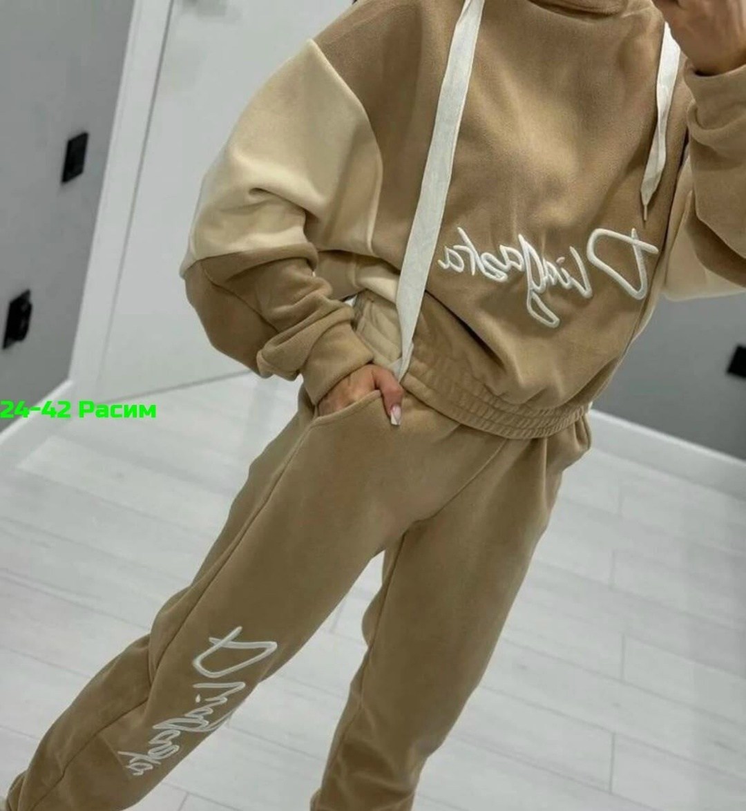спортивный костюм женский на флисе,костюм женский на флисе,спортивный костюм,костюм женский теплый спортивный,женский костюм тройка