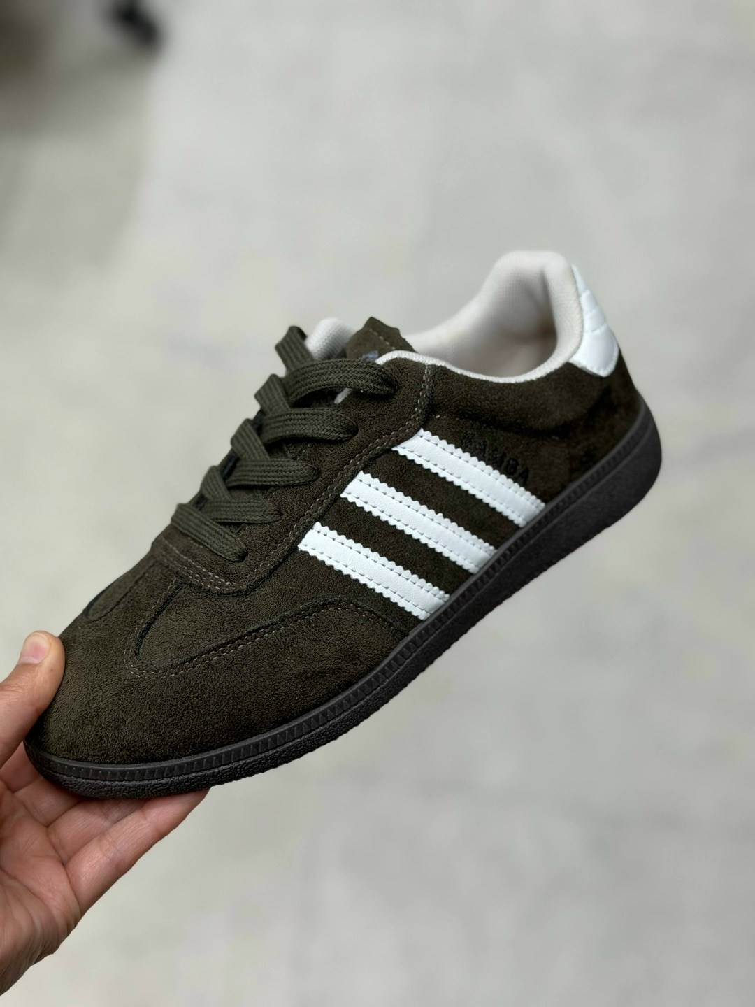 ,gazelle adidas,adidas gazelle khaki green,adidas originals handball spezial,adidas handball spezial