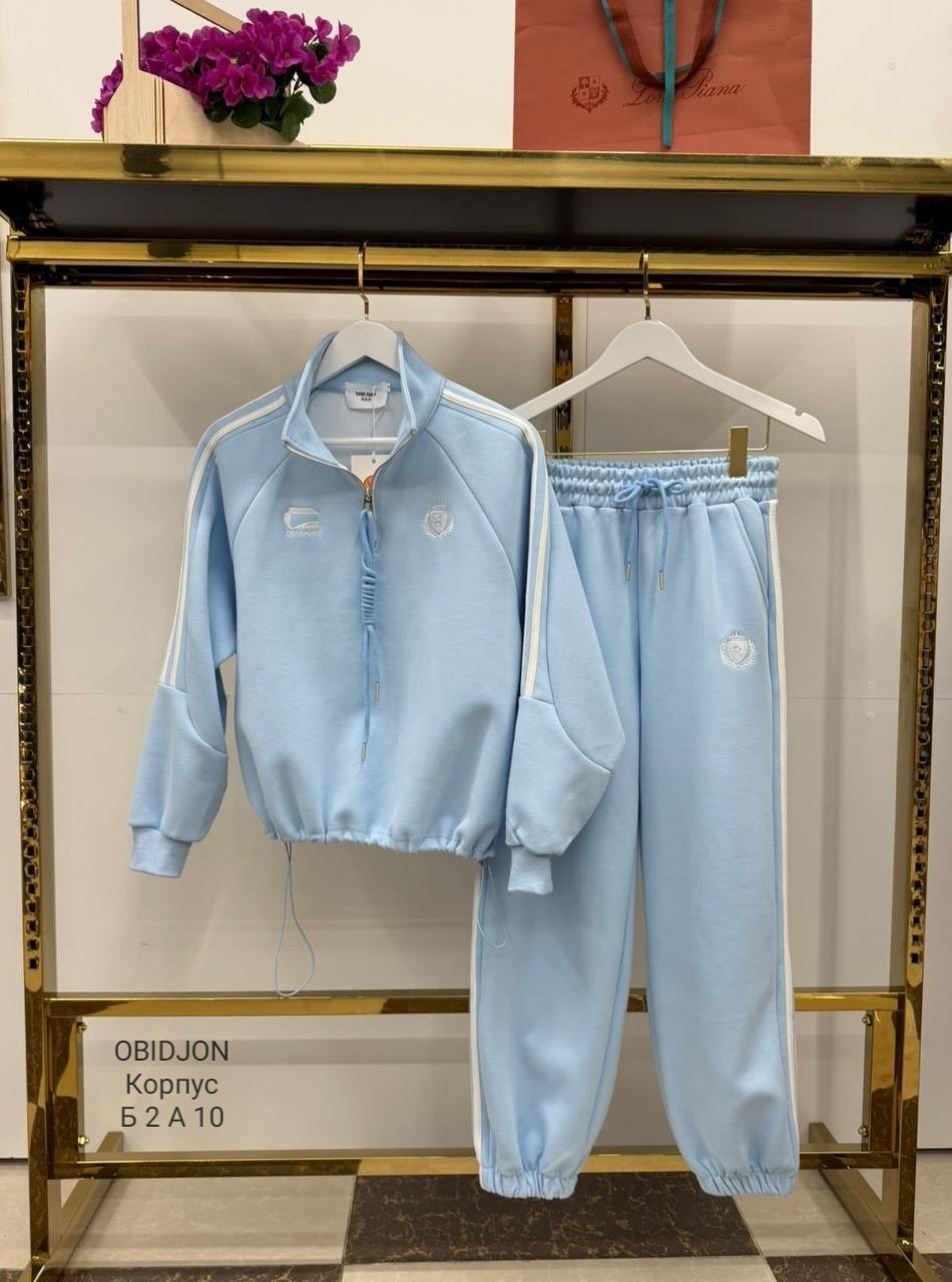 спортивный костюм,костюм женский,спортивный костюм celine,модный костюм,костюм женский спортивный