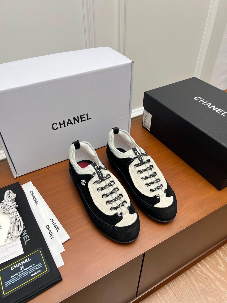 кроссовки женские chanel,кеды chanel,chanel кроссовки,,шанель кеды