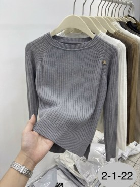 Свитер