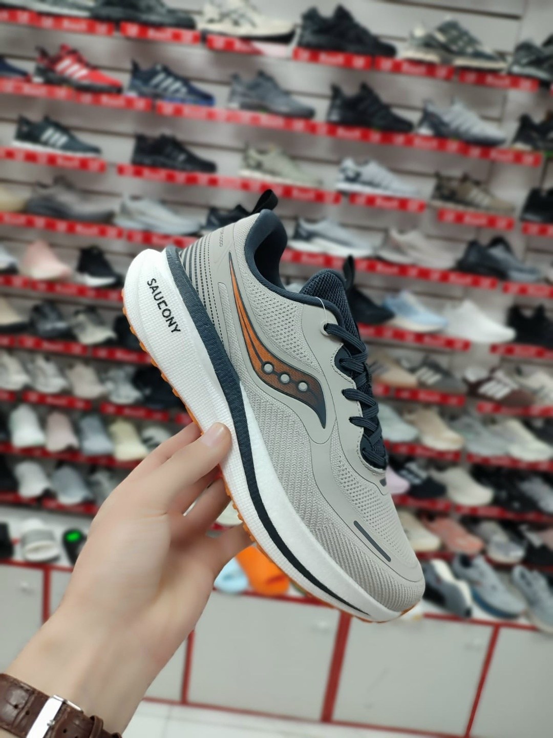 кроссовки saucony,кроссовки мужские saucony,saucony triumph 21,кроссовки saucony triumph 21,кроссовки saucony triumph