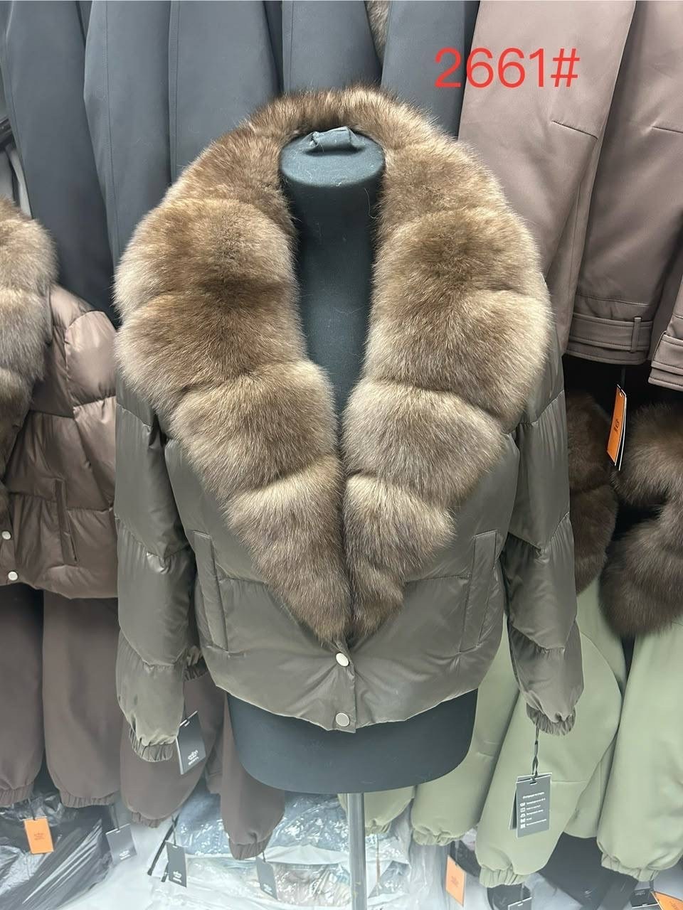 женский пуховик с натуральным мехом,пуховик с натуральным мехом,пуховик с мехом,куртка-бомбер с натуральным мехом песца,куртка с мехом песца