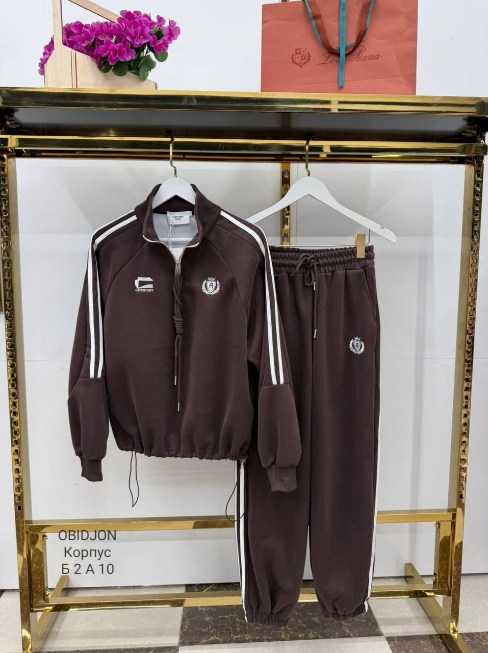 спортивный костюм,костюм женский,спортивный костюм celine,модный костюм,костюм женский спортивный