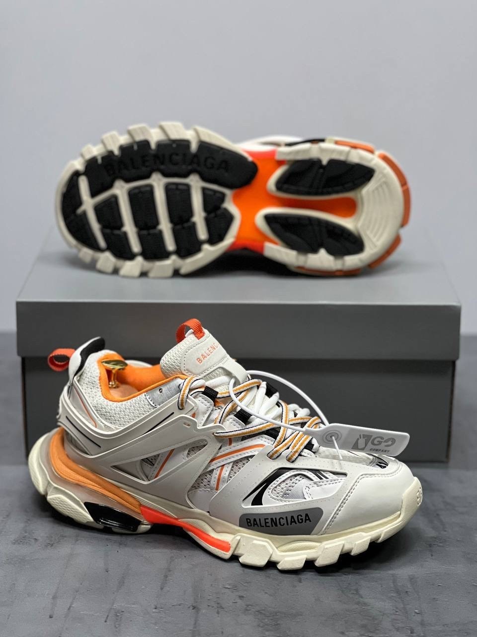 кроссовки balenciaga track,кроссовки женские balenciaga,кроссовки balenciaga track 1,balenciaga tracks orange and white,кроссовки баленсиага