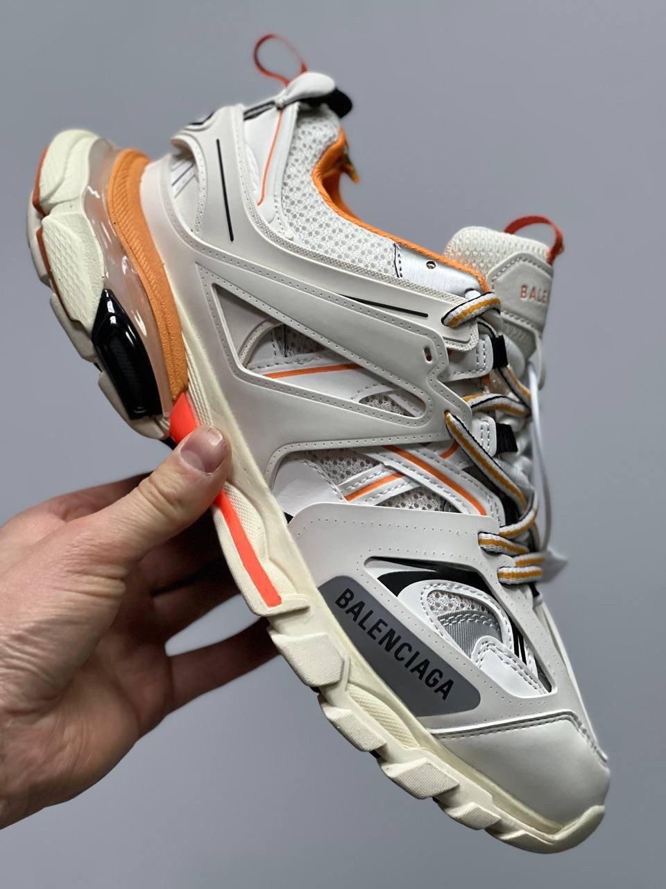 кроссовки balenciaga track,кроссовки женские balenciaga,кроссовки balenciaga track 1,balenciaga tracks orange and white,кроссовки баленсиага