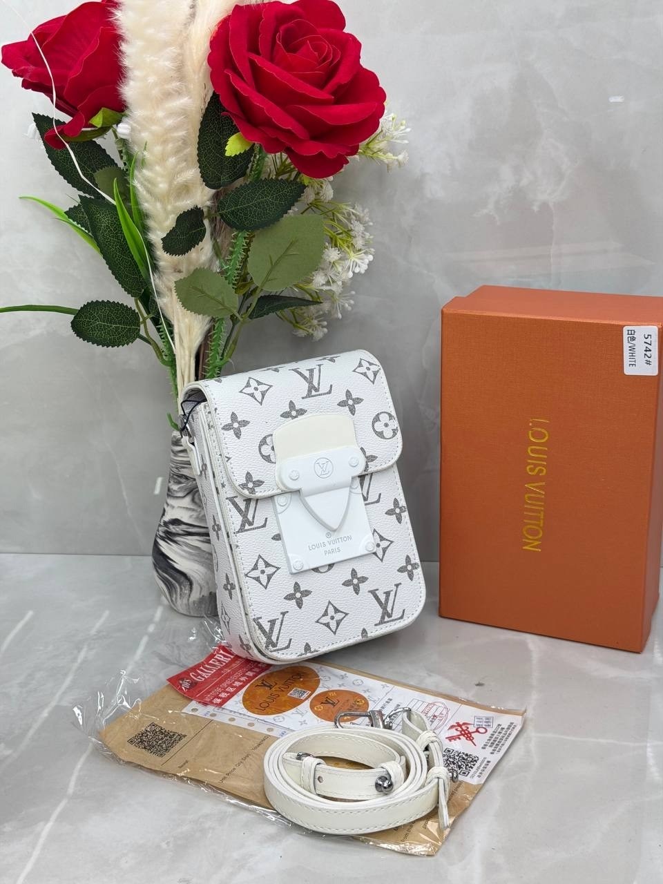 louis vuitton сумка на плечо,сумка,сумка louis vuitton,сумки,сумка через плечо louis vuitton