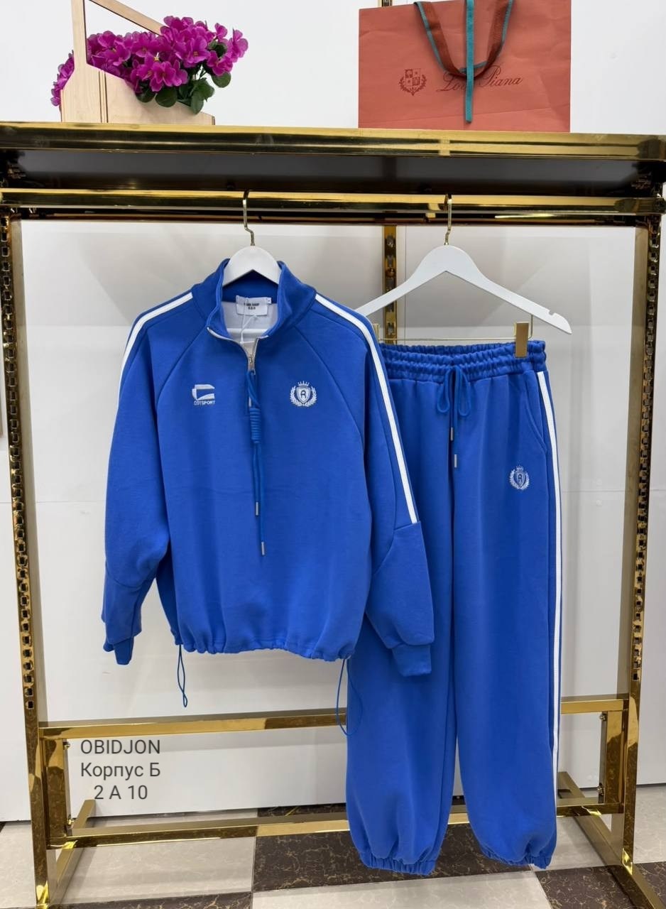 спортивный костюм,костюм женский,спортивный костюм celine,модный костюм,костюм женский спортивный