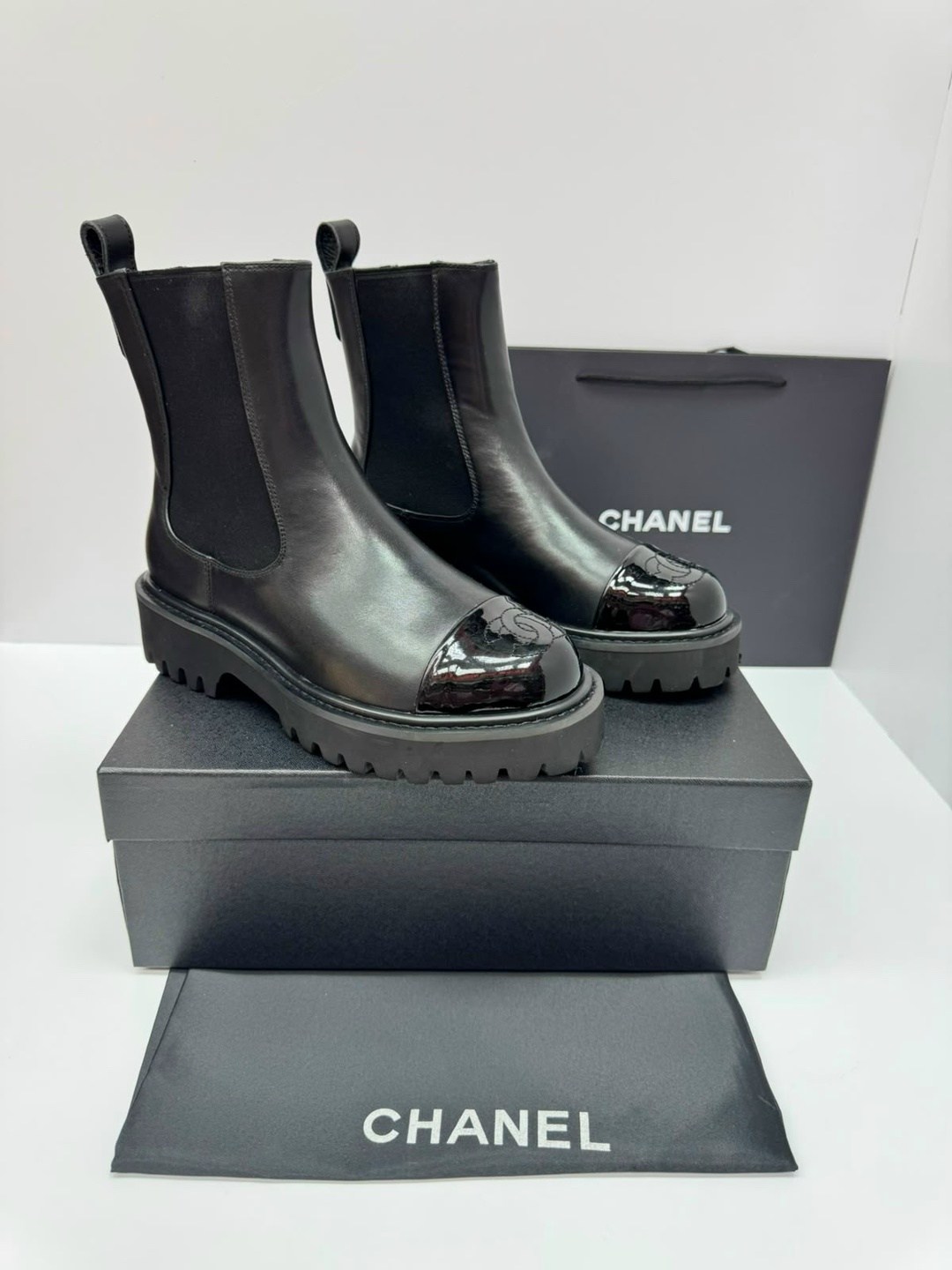 chanel (шанель) новые женские осенне-зимние сапоги,chanel ботинки,ботинки шанель женские,сапоги chanel,сапоги шанель