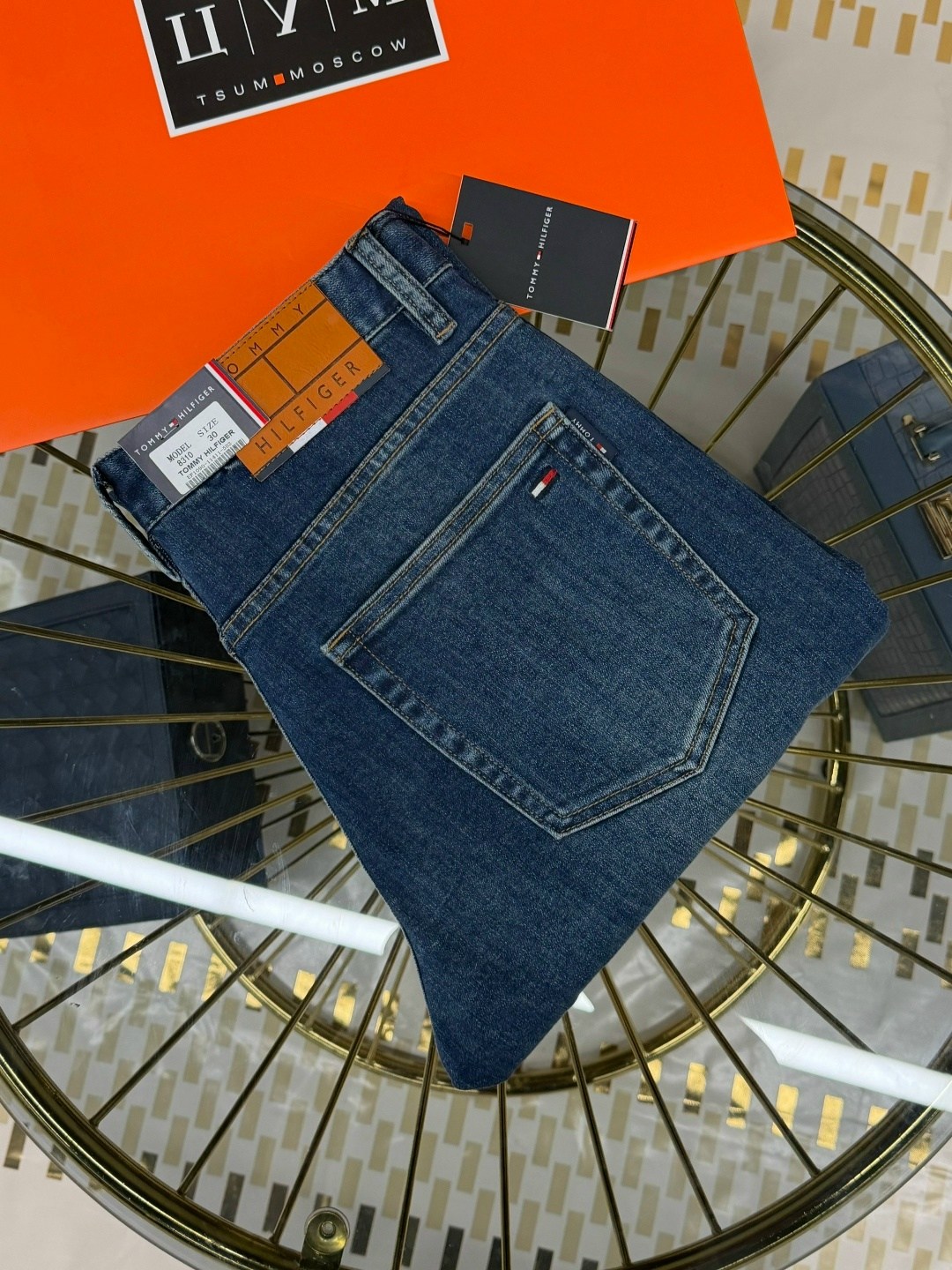 мужские джинсы tommy hilfiger,джинсы tommy hilfiger,мужские джинсы,одежда джинсы,женские джинсы tommy hilfiger