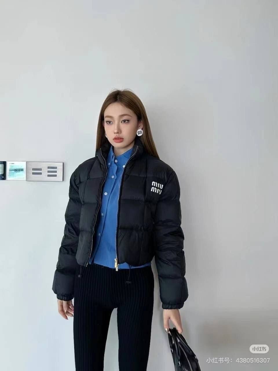 miu miu женская чёрная куртка,короткий пуховик,куртка miu miu,куртка модная,зимние куртки
