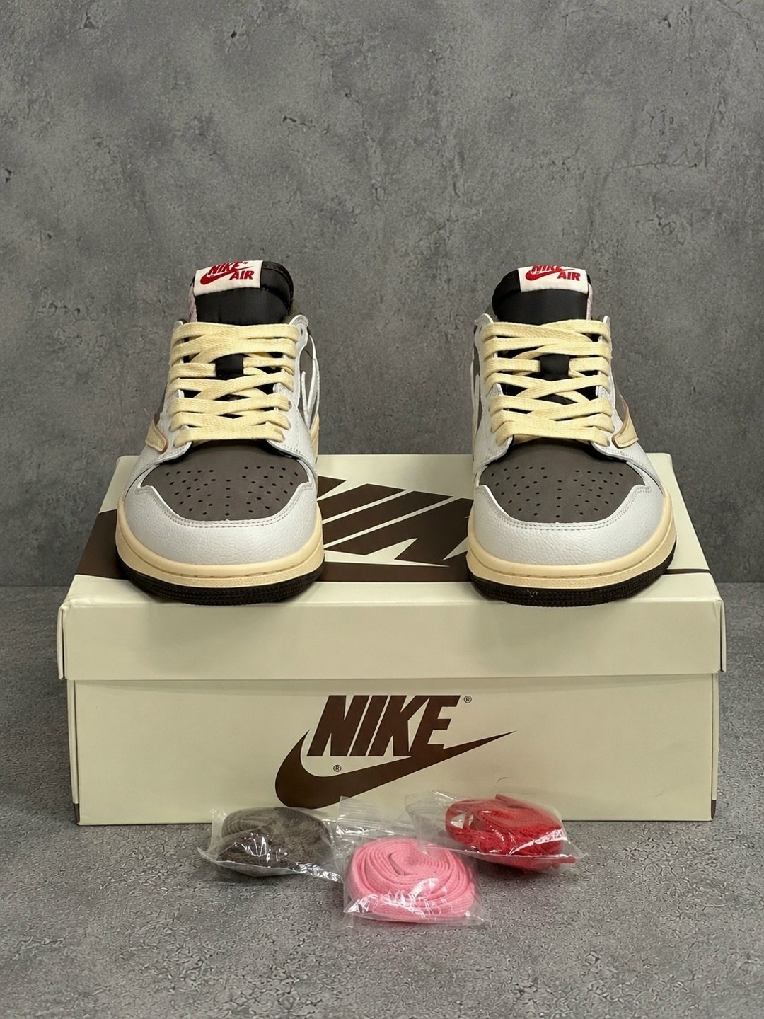 nike air jordan 1 low travis scott,кроссовки nike air jordan 1 low x travis scott,nike air jordan 1 low travis scott reverse mocha,кроссовки travis scott x air jordan 1 low,кроссовки nike air jordan 1