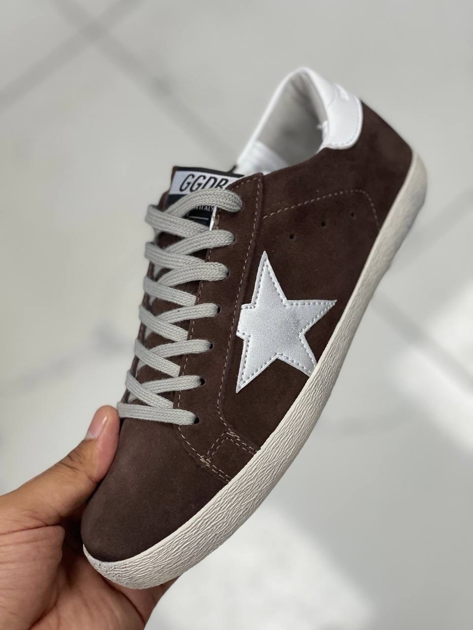 ,кожаные кеды golden goose superstar premium,спортивные туфли golden goose,golden goose кроссовки,кеды golden goose