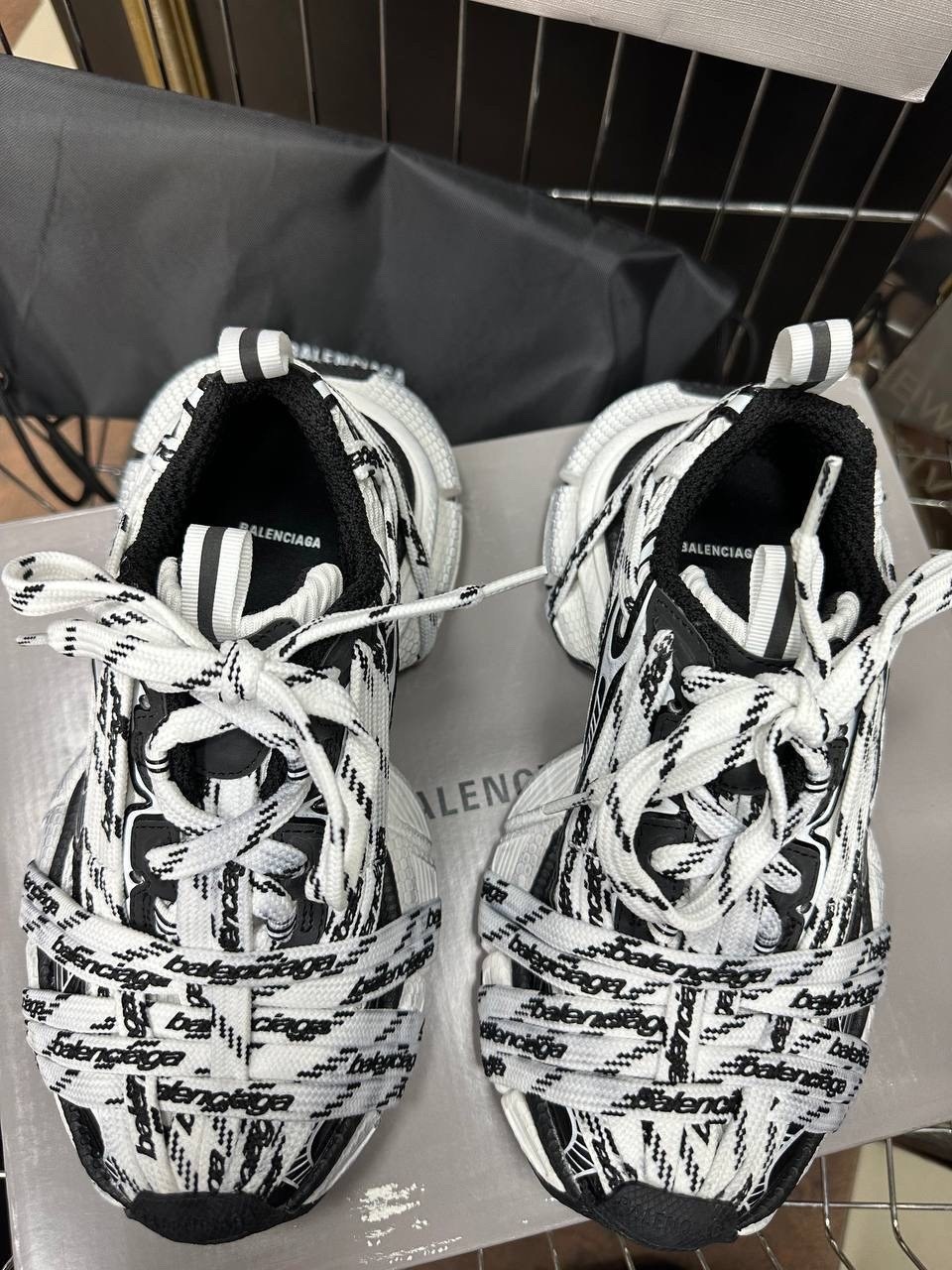 кроссовки женские balenciaga,кроссовки balenciaga balenciaga кроссовки,кроссовки 3xl balenciaga белый,balenciaga кроссовки,кроссовки balenciaga белый глянец 41 ru
