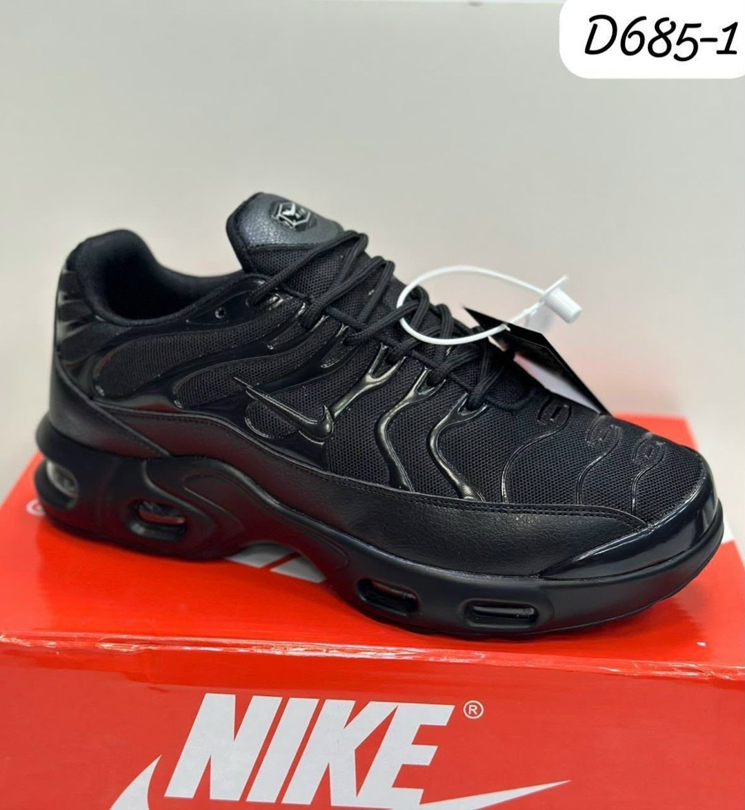 кроссовки nike air max tn plus,кроссовки мужские nike air max tn plus,nike air max plus tn,nike tn air max plus black,кроссовки nike air max plus