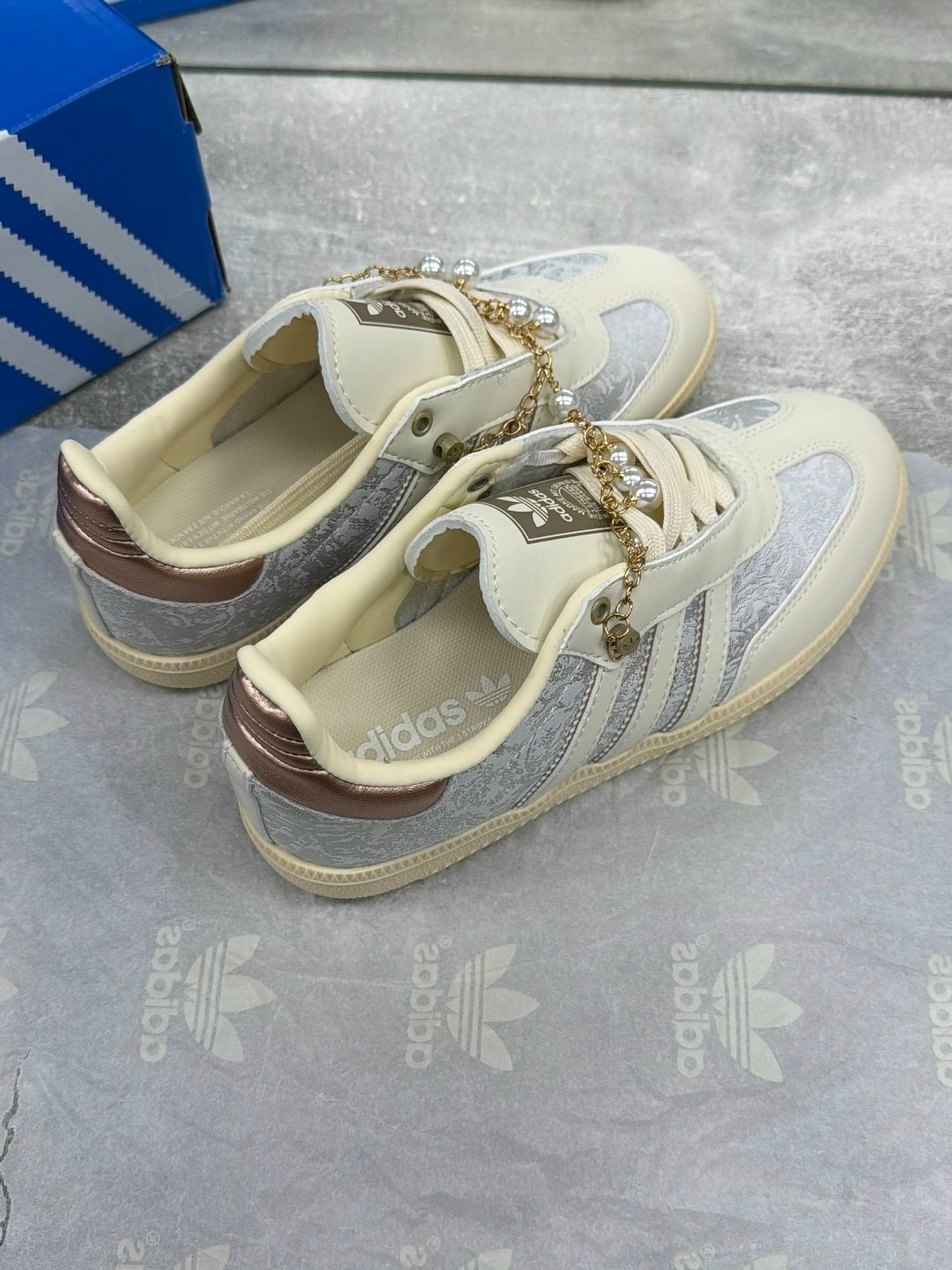 кроссовки adidas samba,кроссовки adidas,adidas кроссовки женские,кеды adidas originals samba og,адидас самба кроссовки женские