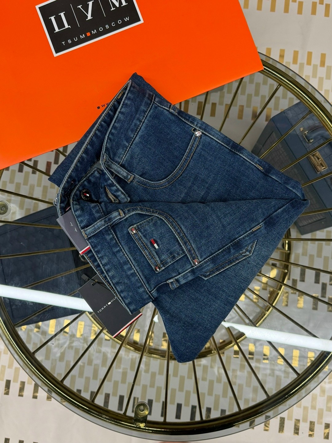 мужские джинсы tommy hilfiger,джинсы tommy hilfiger,мужские джинсы,одежда джинсы,женские джинсы tommy hilfiger
