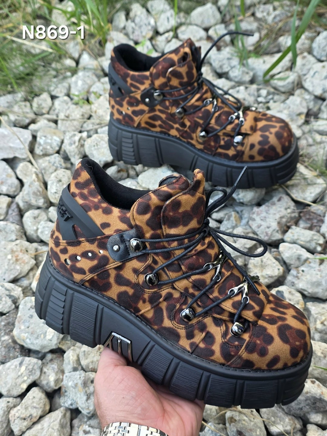 ,кроссовки rock m-120n-c54 на платформе с леопардовым принтом,vetements кроссовки с леопардовым принтом из коллаборации с new rock коричневый,кроссовки на платформе с леопардовым принтом new rock