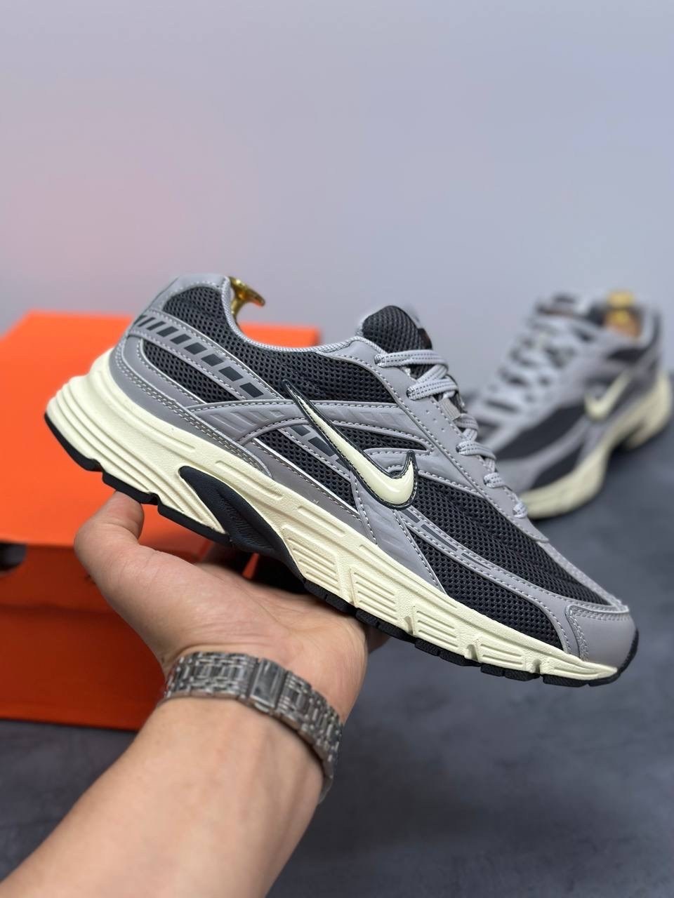 кроссовки nike initiator,мужские беговые кроссовки nike initiator с амортизирующей подошвой и дышащим верхом,мужские кроссовки nike,кроссовки для бега nike initiator,мужские беговые кроссовки initiato