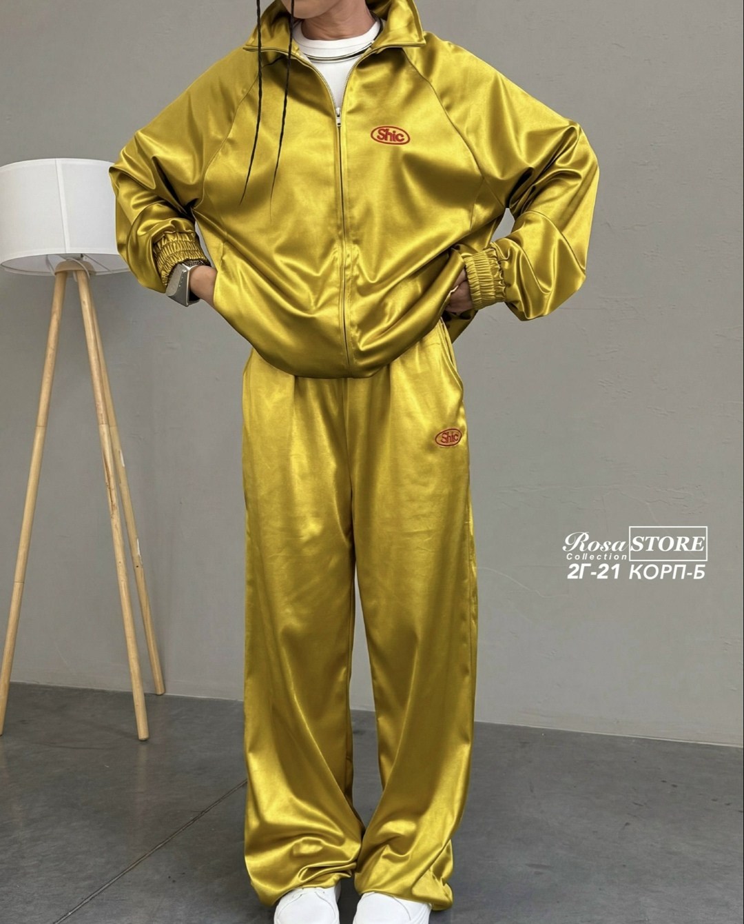 костюм из шелка,костюм красный,атласный костюм,женские костюмы,костюм двойка женская