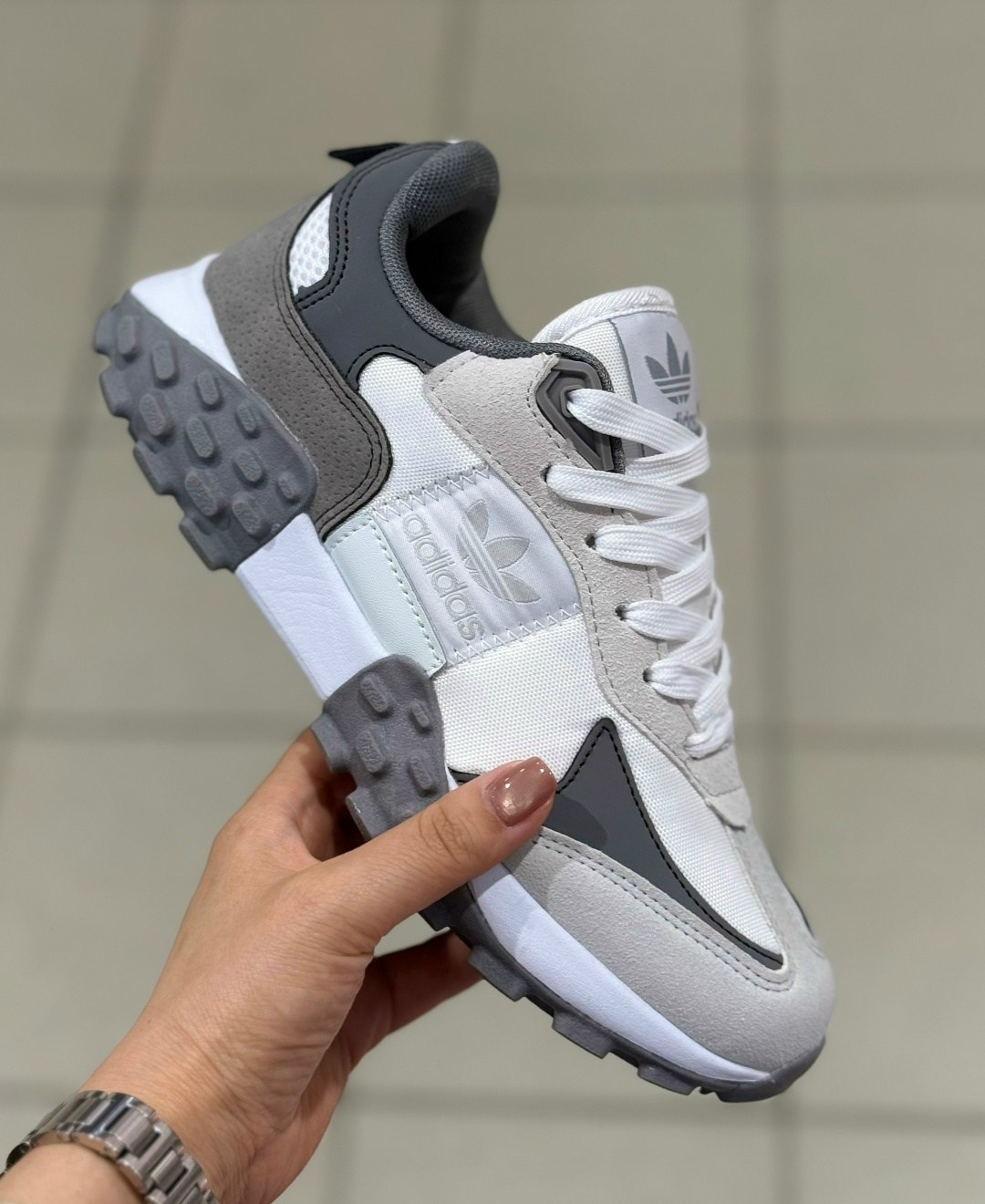 кроссовки,женские кроссовки,,кроссовки adidas,мужской кроссовки