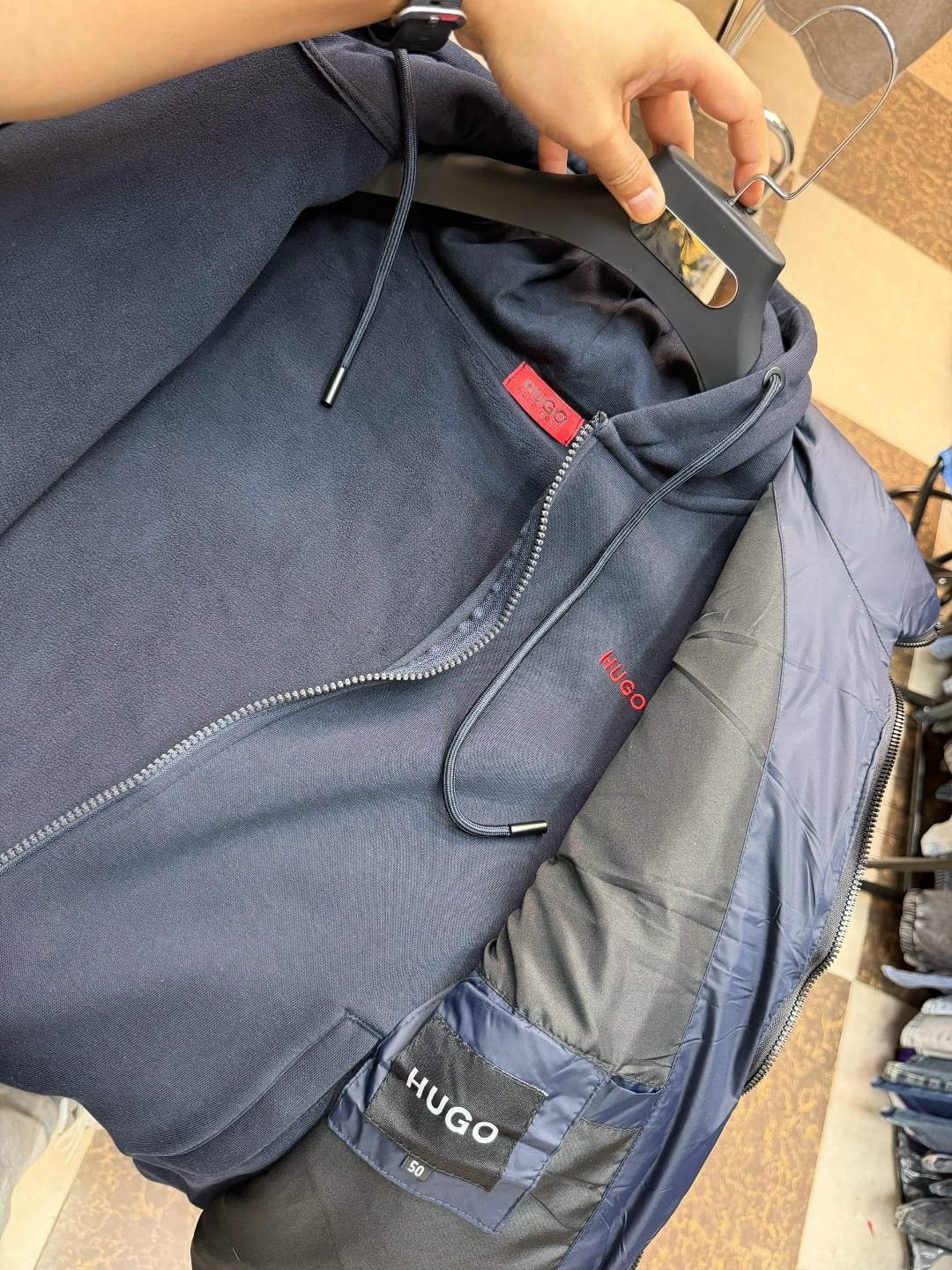 hugo boss мужская куртка,зимний спортивный мужской костюм hugo boss тройка,куртка для мужчин,куртка hugoboss мужская,мужская зимняя куртка
