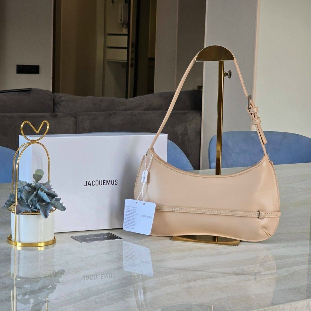 сумка,сумки женская,jacquemus сумка на плечо,сумка jacquemus,модная сумка
