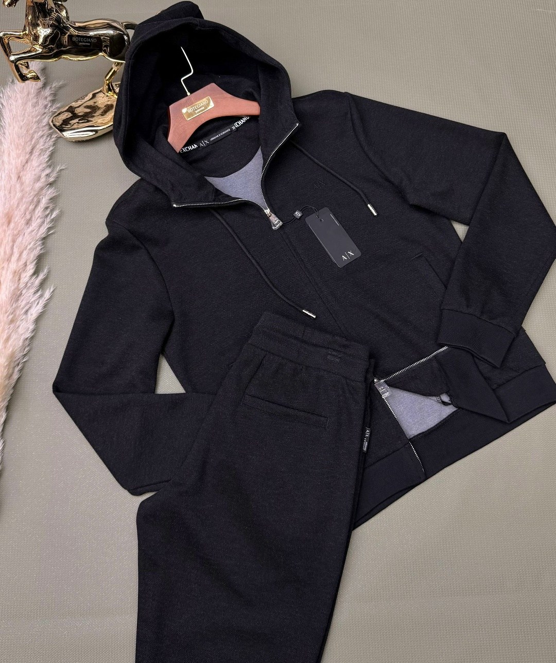 brunello cucinelli спортивный костюм,спортивный костюм loro piana,костюм спортивный stefano ricci,спортивные костюм,костюм спортивный мужской