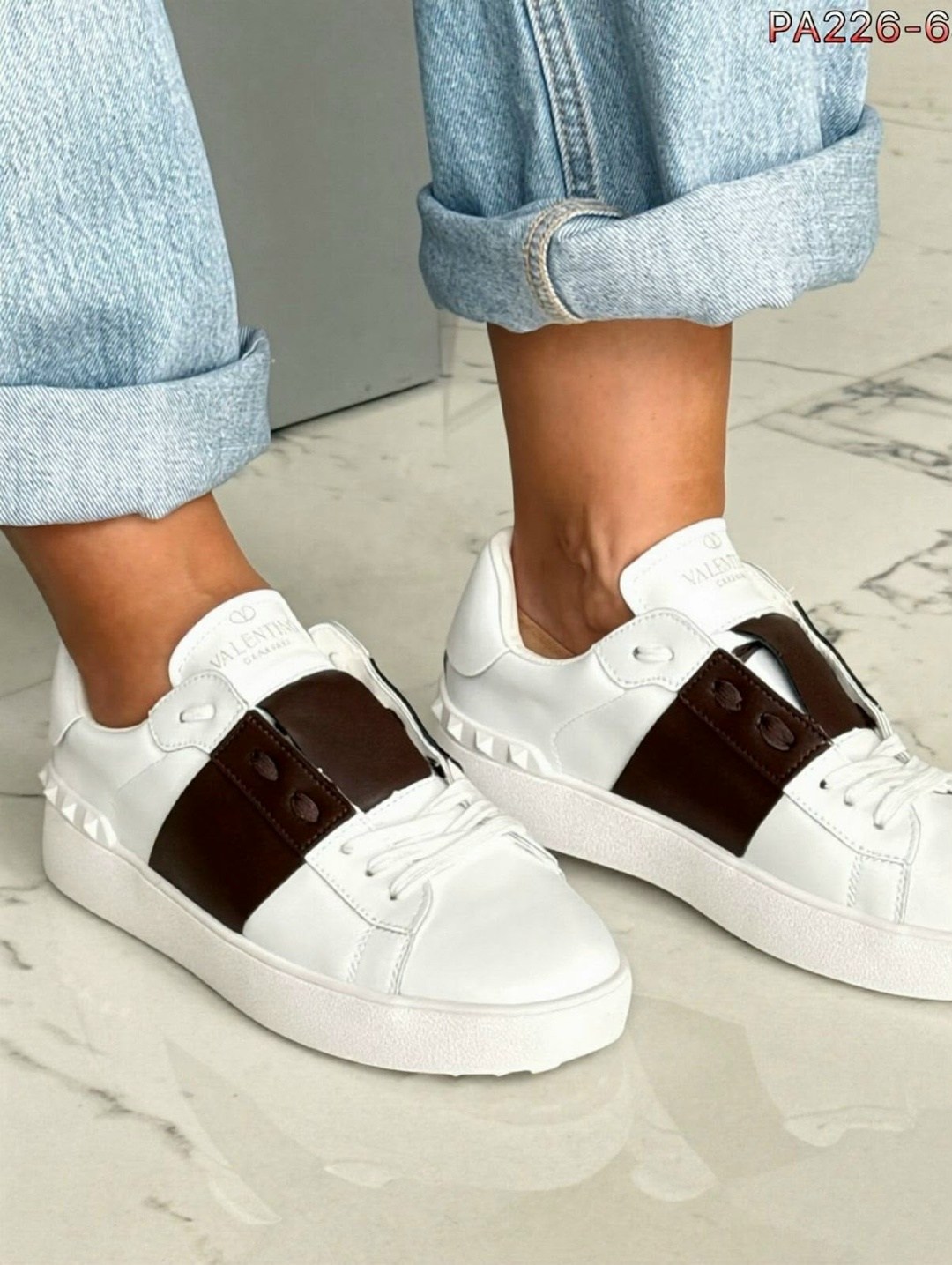 кроссовки valentino,,женские кроссовки valentino, пара,кроссовки модные