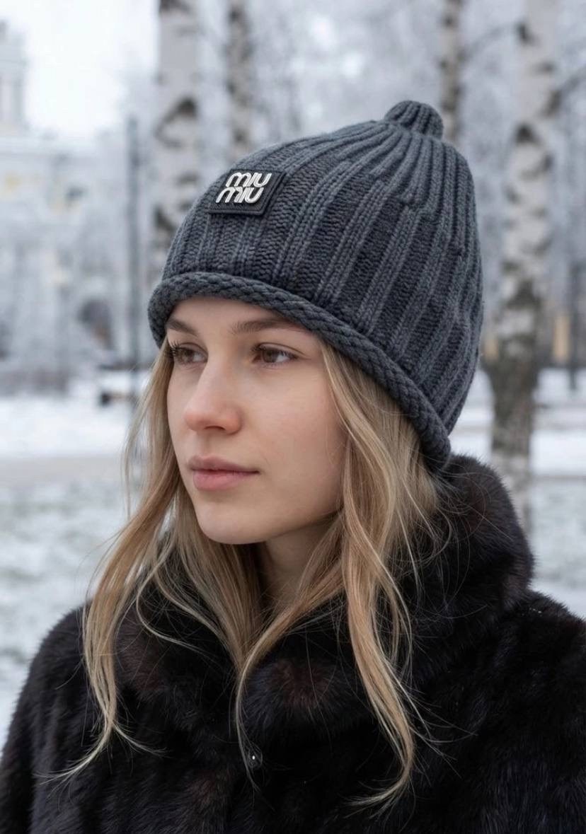 вязаные шапки,шапка зимняя женская,женская шапка,модная шапка,шапка зимняя