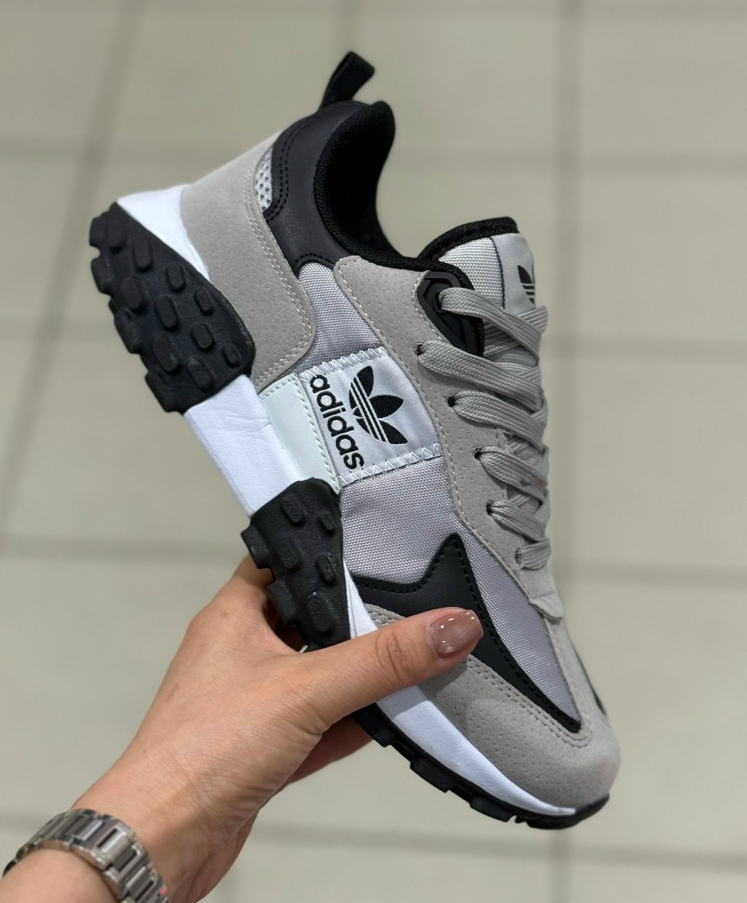 кроссовки,женские кроссовки,,кроссовки adidas,мужской кроссовки