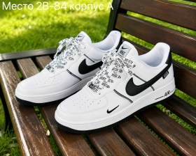 Кроссовки