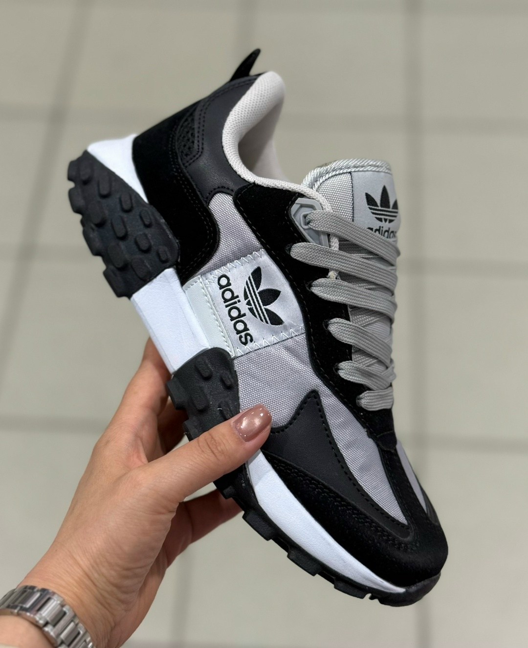 кроссовки,женские кроссовки,,кроссовки adidas,мужской кроссовки