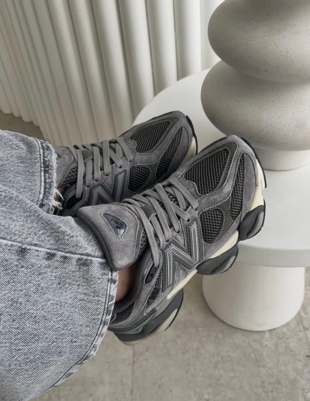 new balance 9060 grey,кроссовки new balance 9060,кроссовки new balance 9060 36-41 серые,кроссовки new balance,new balance 9060 серые