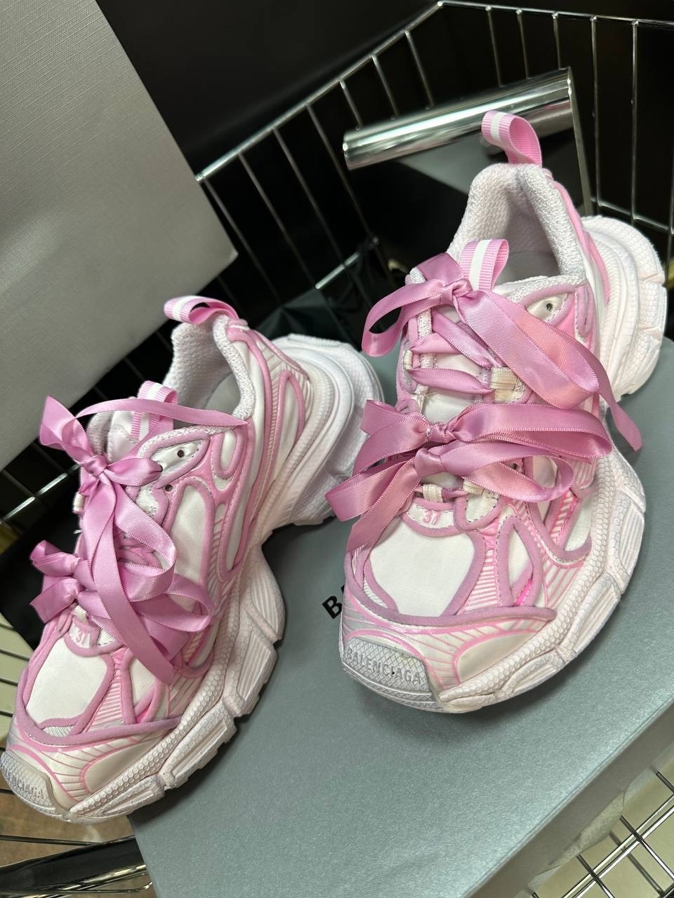 женские кроссовки balenciaga,,розовые кроссовки баленсиага track,розовые кроссовки баленсиага,кроссовки balenciaga