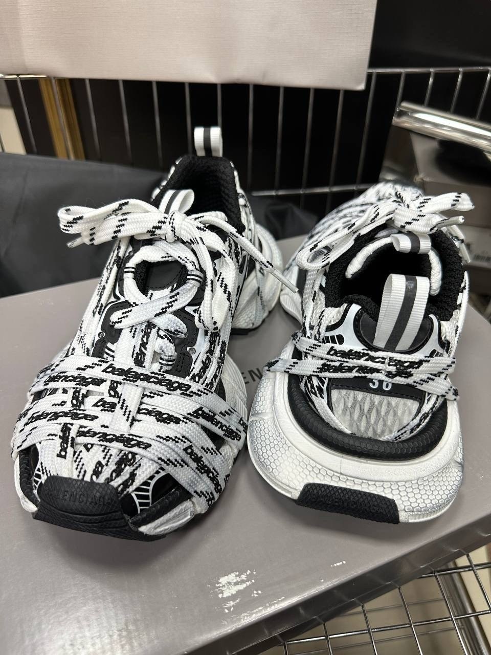 кроссовки женские balenciaga,кроссовки balenciaga balenciaga кроссовки,кроссовки 3xl balenciaga белый,balenciaga кроссовки,кроссовки balenciaga белый глянец 41 ru